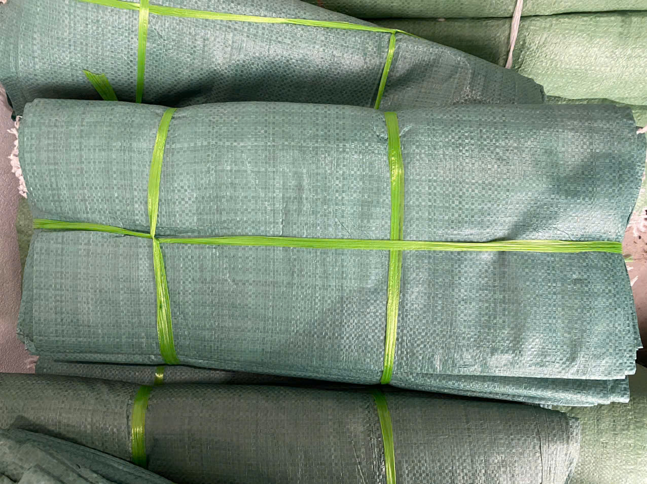 Bao tải xanh mỏng (nhỏ)